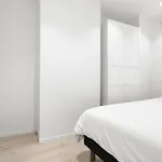 4br 2bath - Penthouse Esque Apartmán *