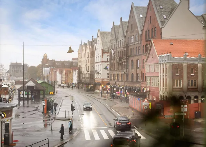 4br 2bath - Penthouse Esque