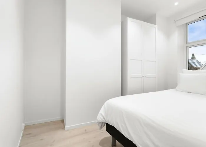 4br 2bath - Penthouse Esque Διαμέρισμα *